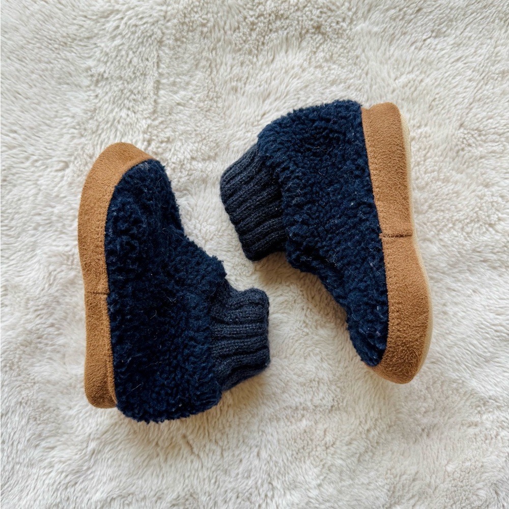 Lands' End Navy Sherpa slippers